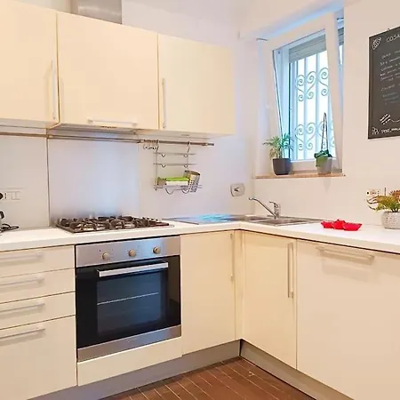 Splendido Con Cortile Privato דירה *